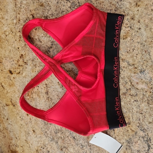 Calvin Klein PLAID Red & Black Printed Bra. NEW. Lightly Lined - Picture 6 of 12